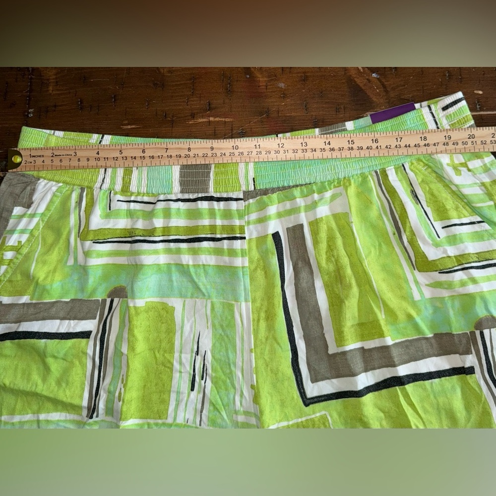Lane Bryant Patterned Shorts - NWT - Women's Size 18/20 - Picture 8 of 8